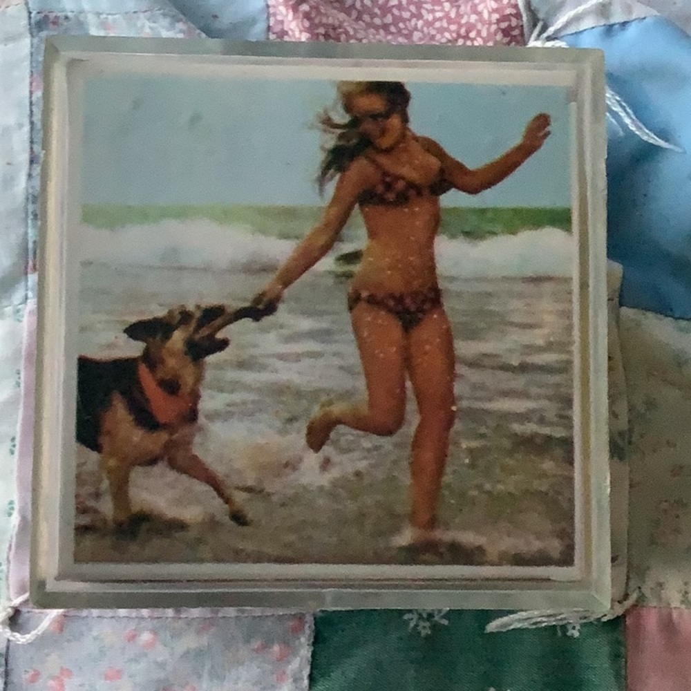 1970’s Vintage Plastic Cube Photo Holder Retro NOS